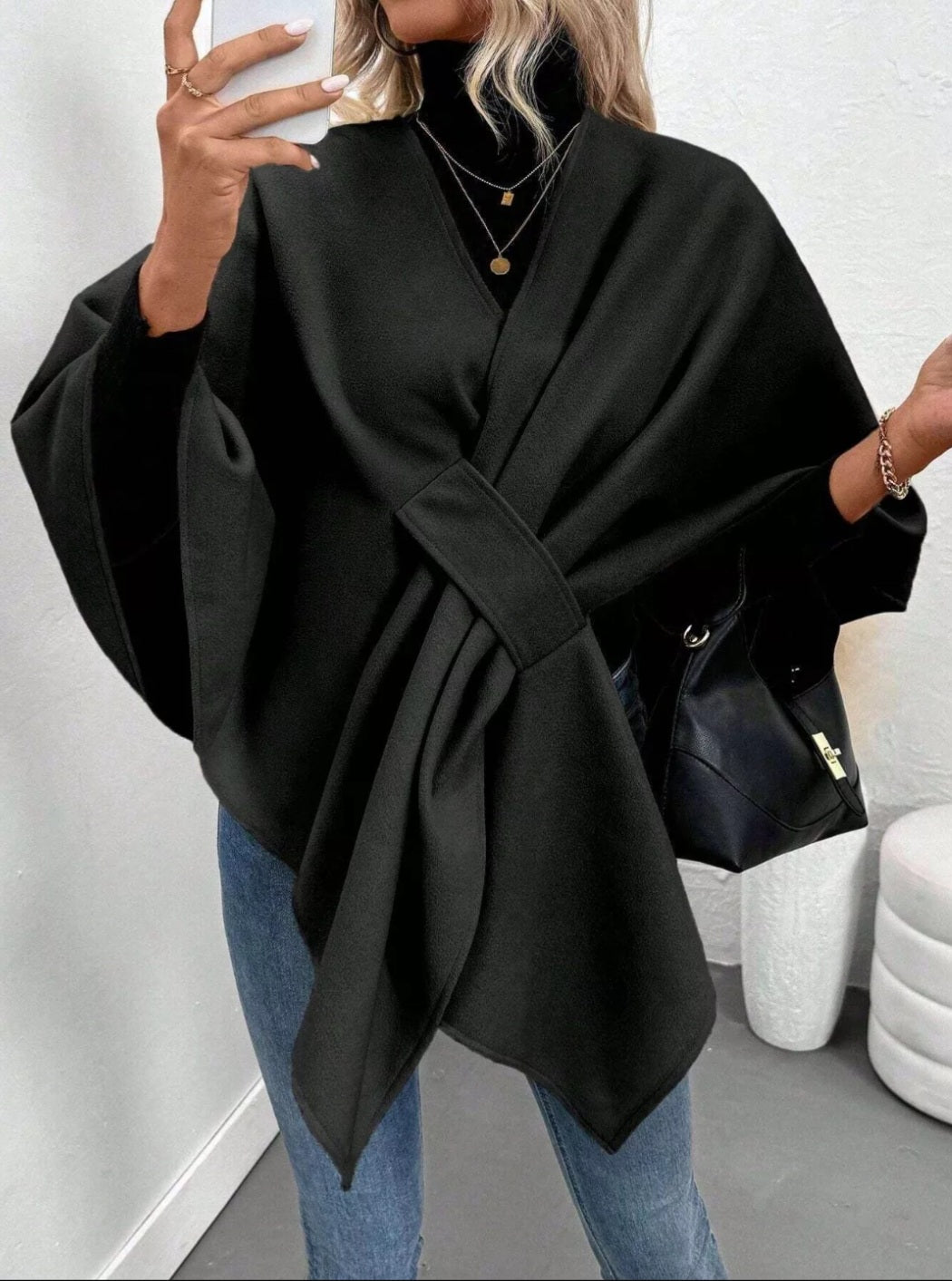 LUNA - Mantella Elegante