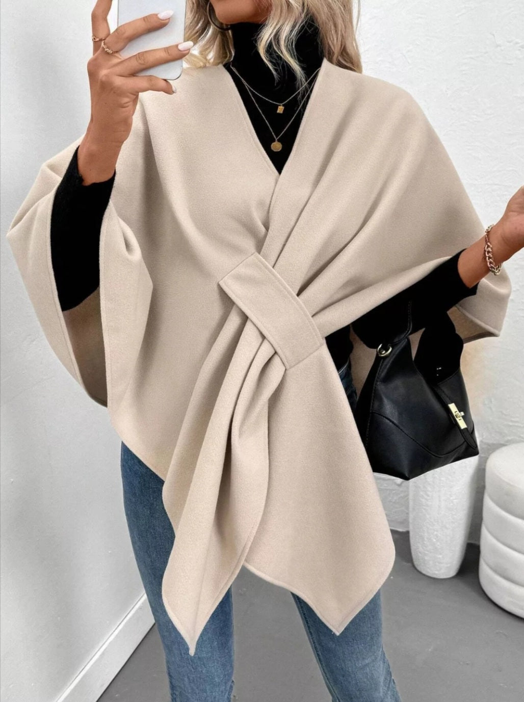 LUNA - Mantella Elegante