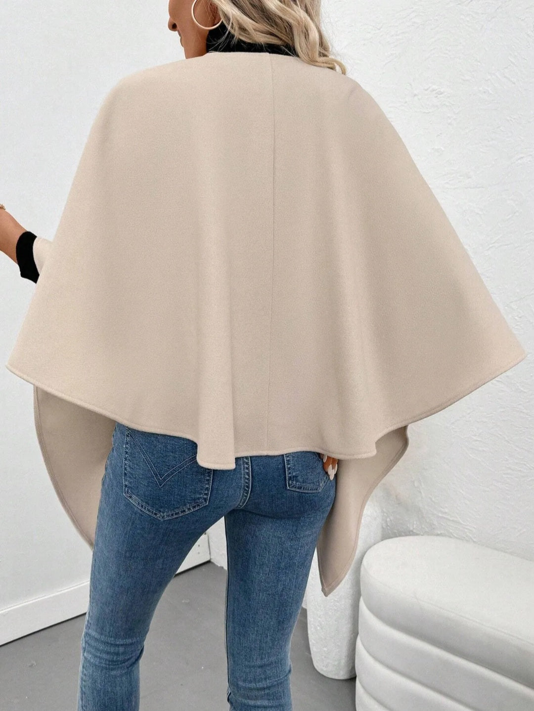 LUNA - Mantella Elegante